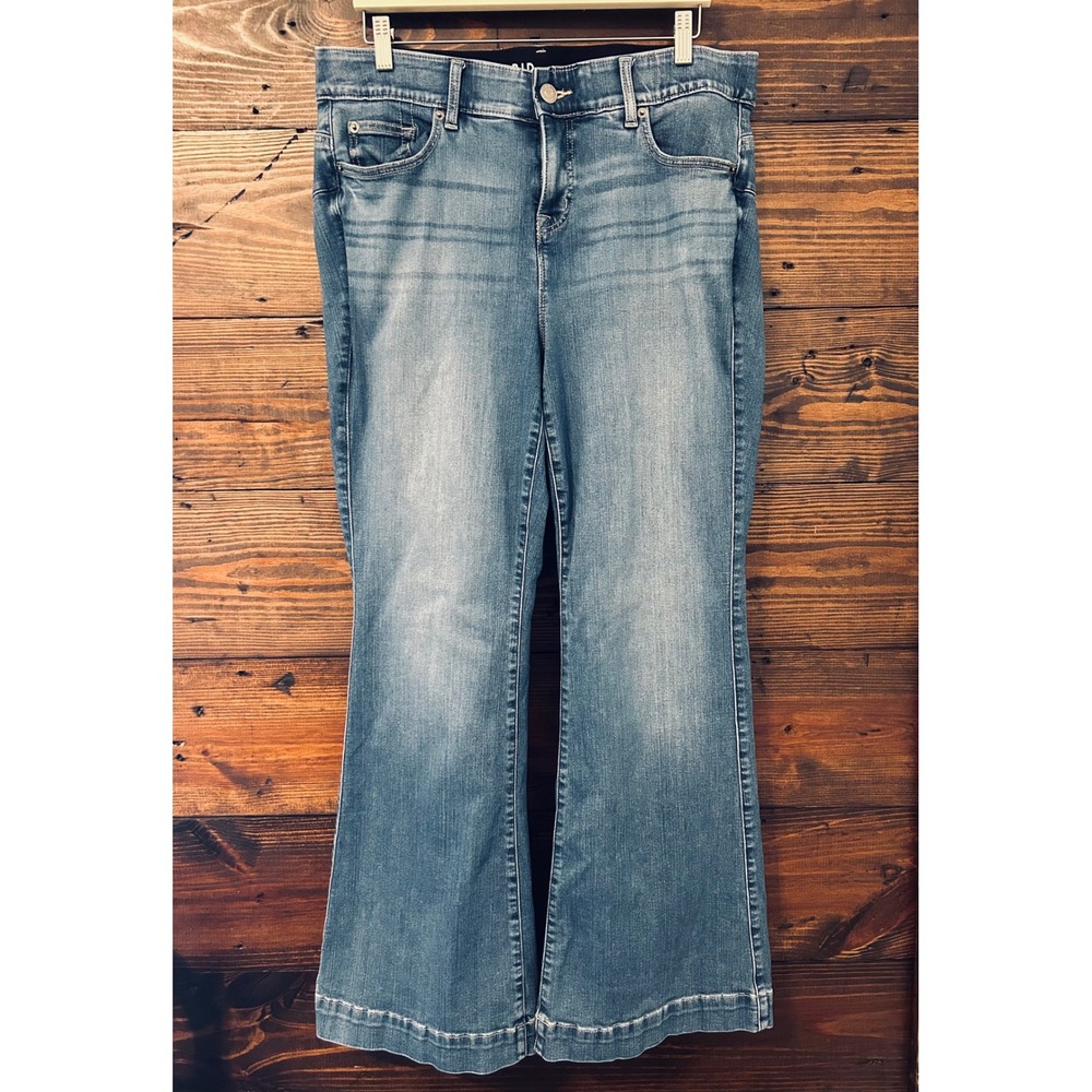 Torrid Bombshell Flare Jeans Women's 16R Blue Stretch High Rise Boho 70s Curvy